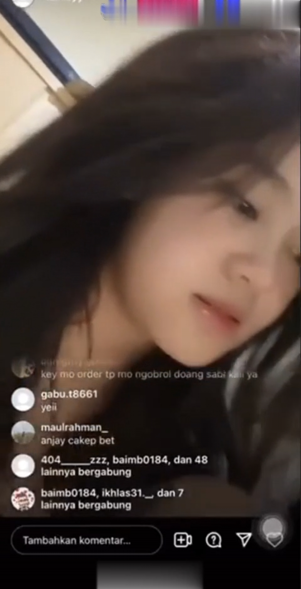 Selebgram live omek