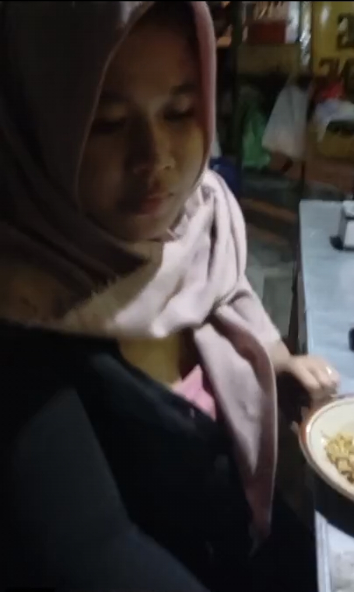 hijab binor selingkuh
