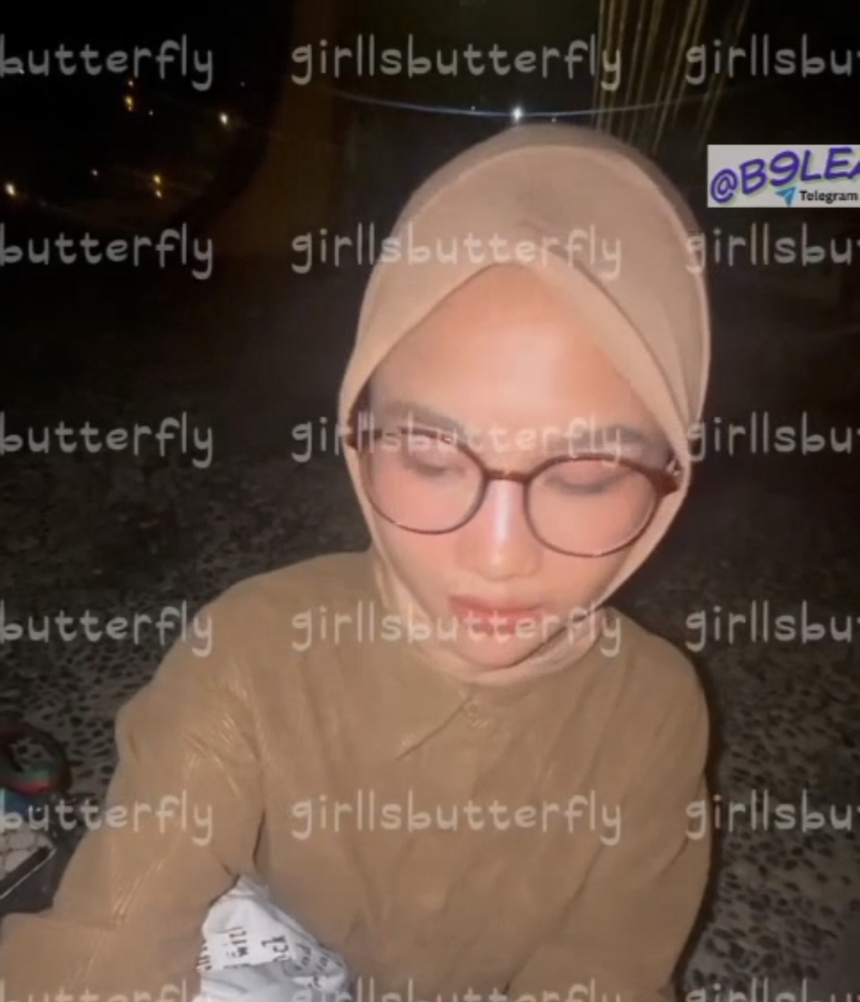 hijab takut ketahuan